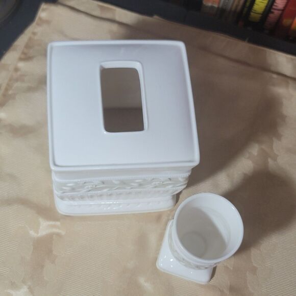 Croscill Classic Bathroom Set Antique Ivory Ceramic Tissue Box Cover w Cup MINT! - Picture 16 of 16